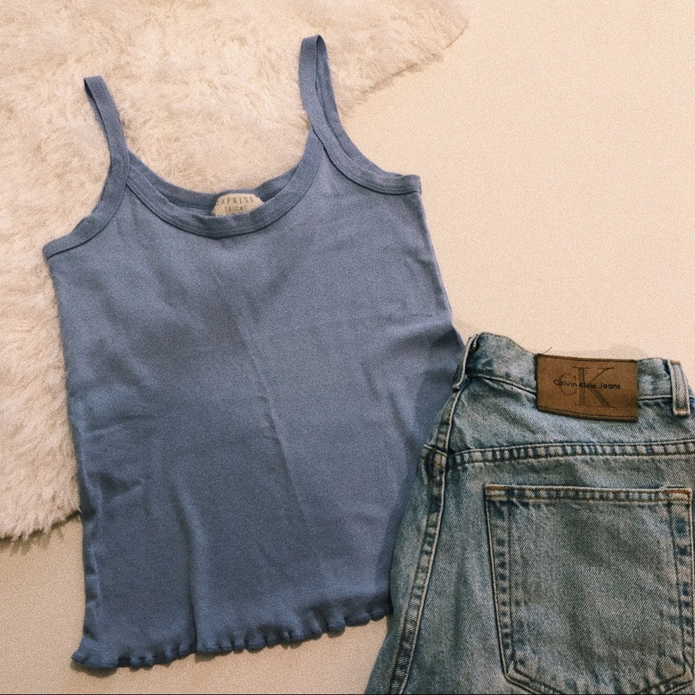 90s Style Periwinkle Lettuce Hem Crop Tank Top